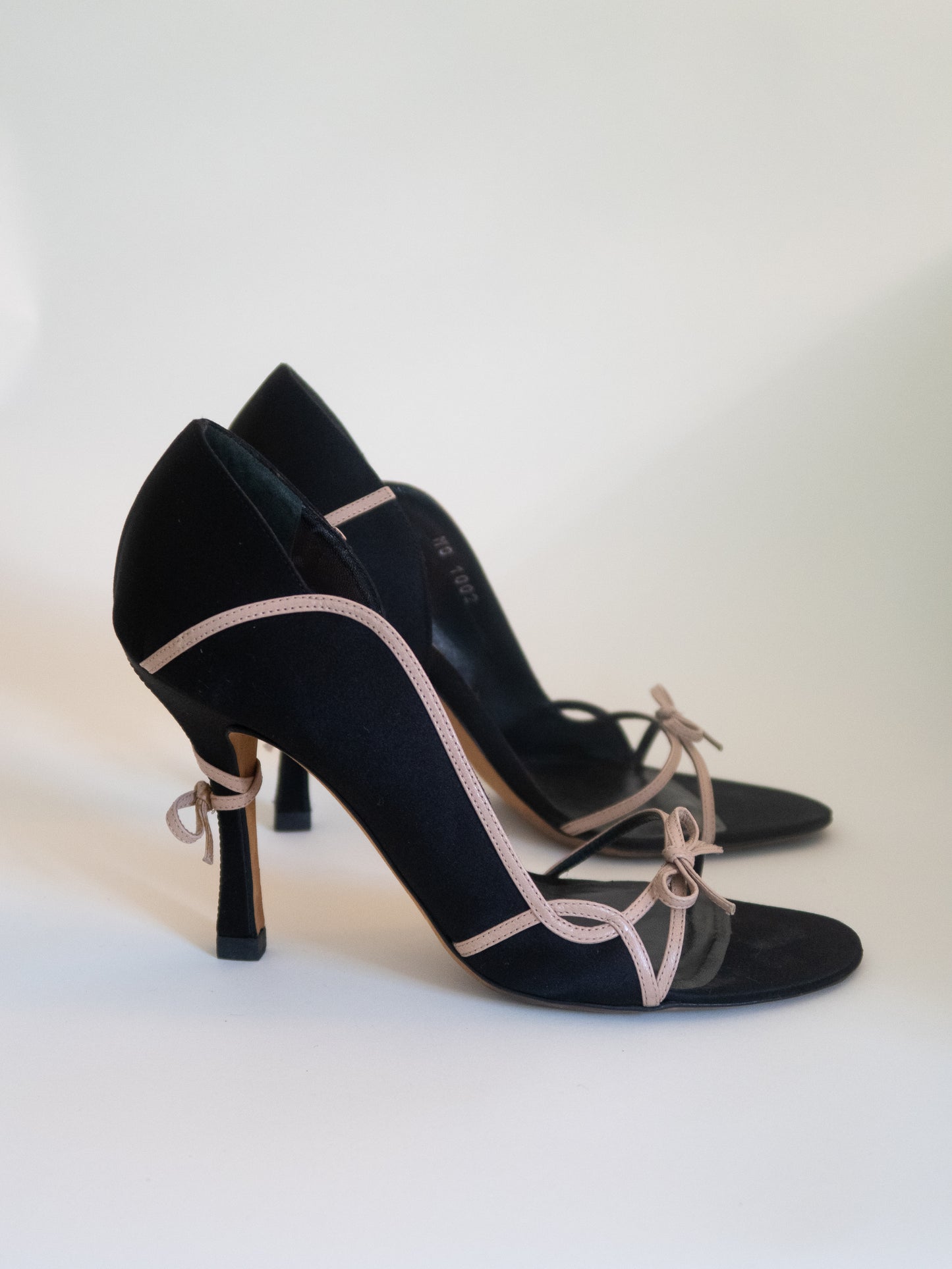 CHRISTIAN DIOR Satin Colourblock Bow Sandal Pumps (EU 36)