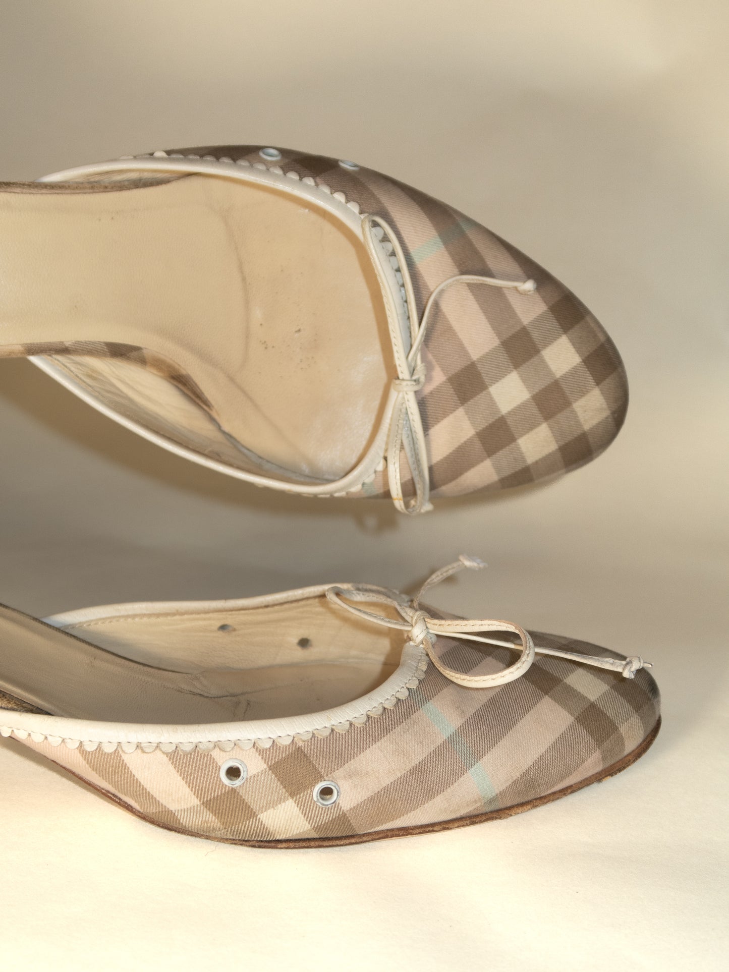 BURBERRY Pink & Grey Nova Check Mules (EU 39)