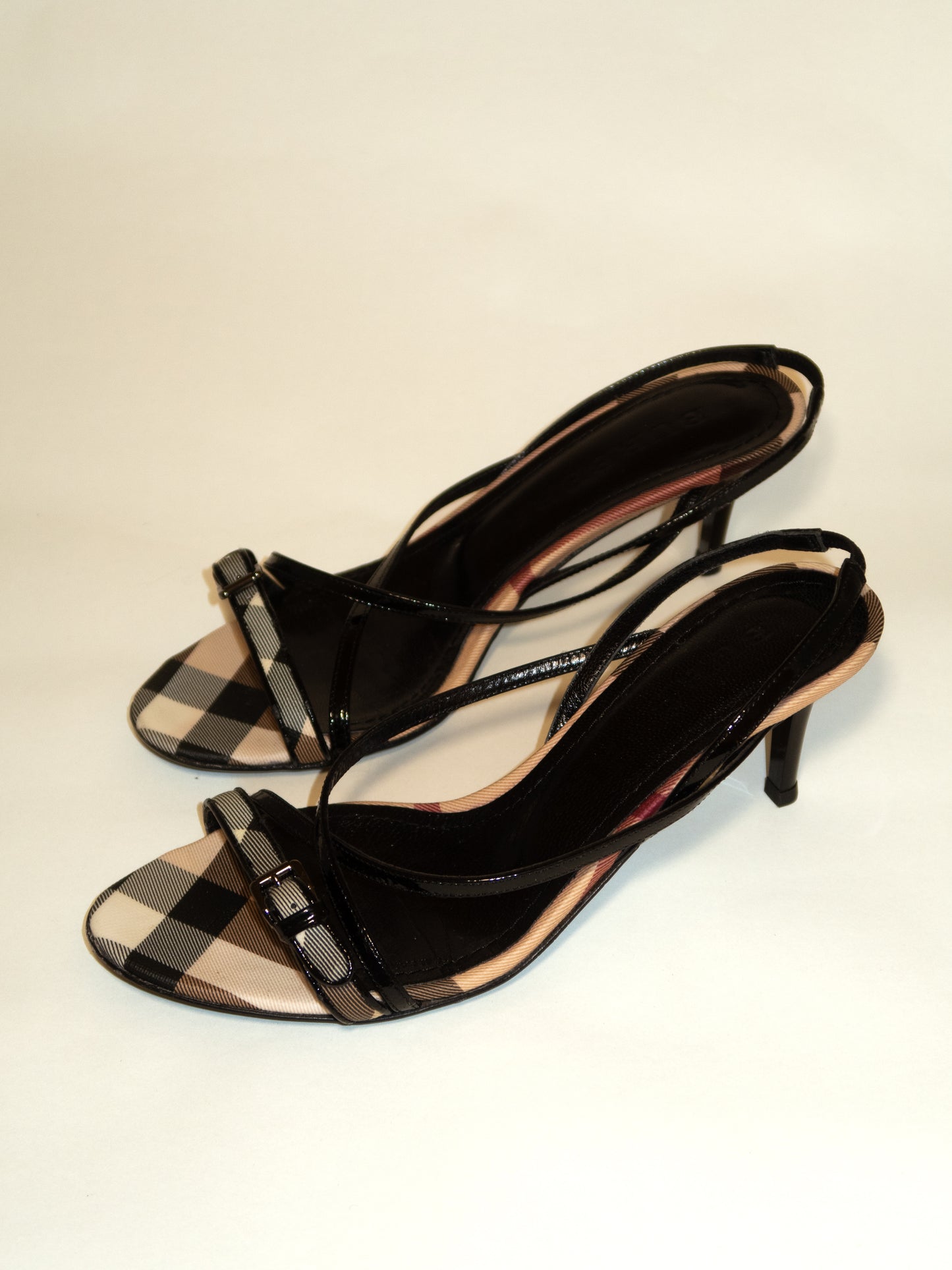 BURBERRY Patent Leather Plaid Print Slingback Sandals (EU37.5)