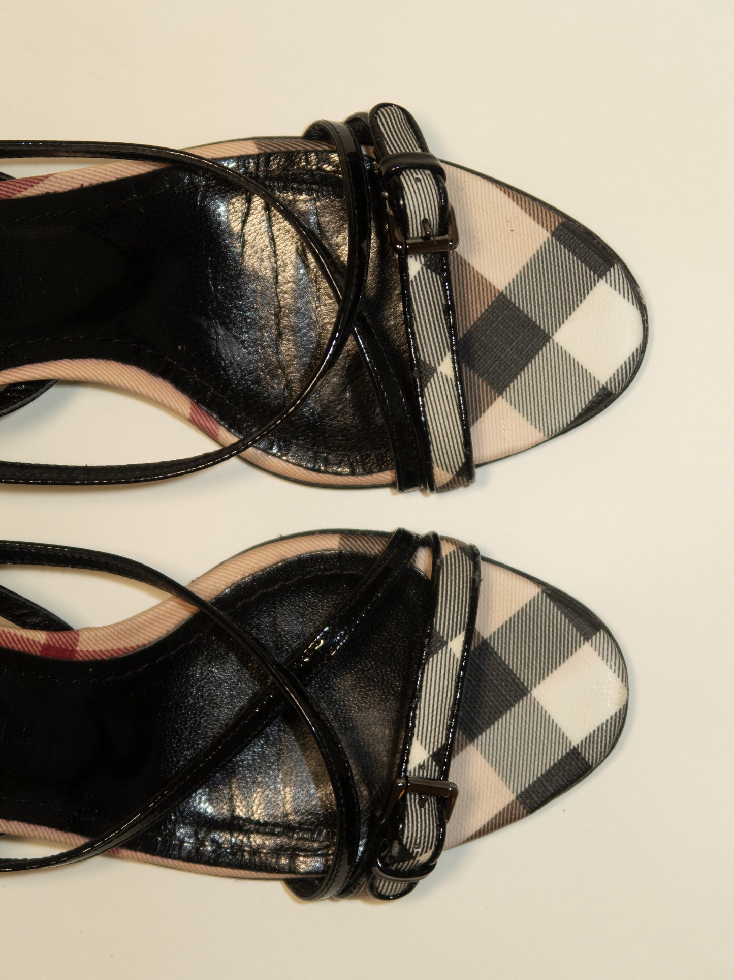 BURBERRY Patent Leather Plaid Print Slingback Sandals (EU37.5)