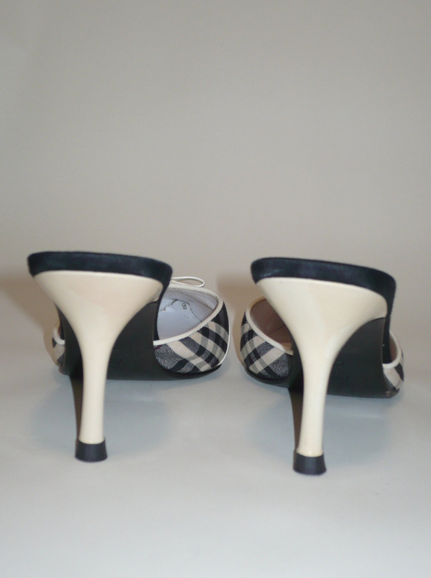 BURBERRY Blue Label Plaid Bow Mule (EU 36)